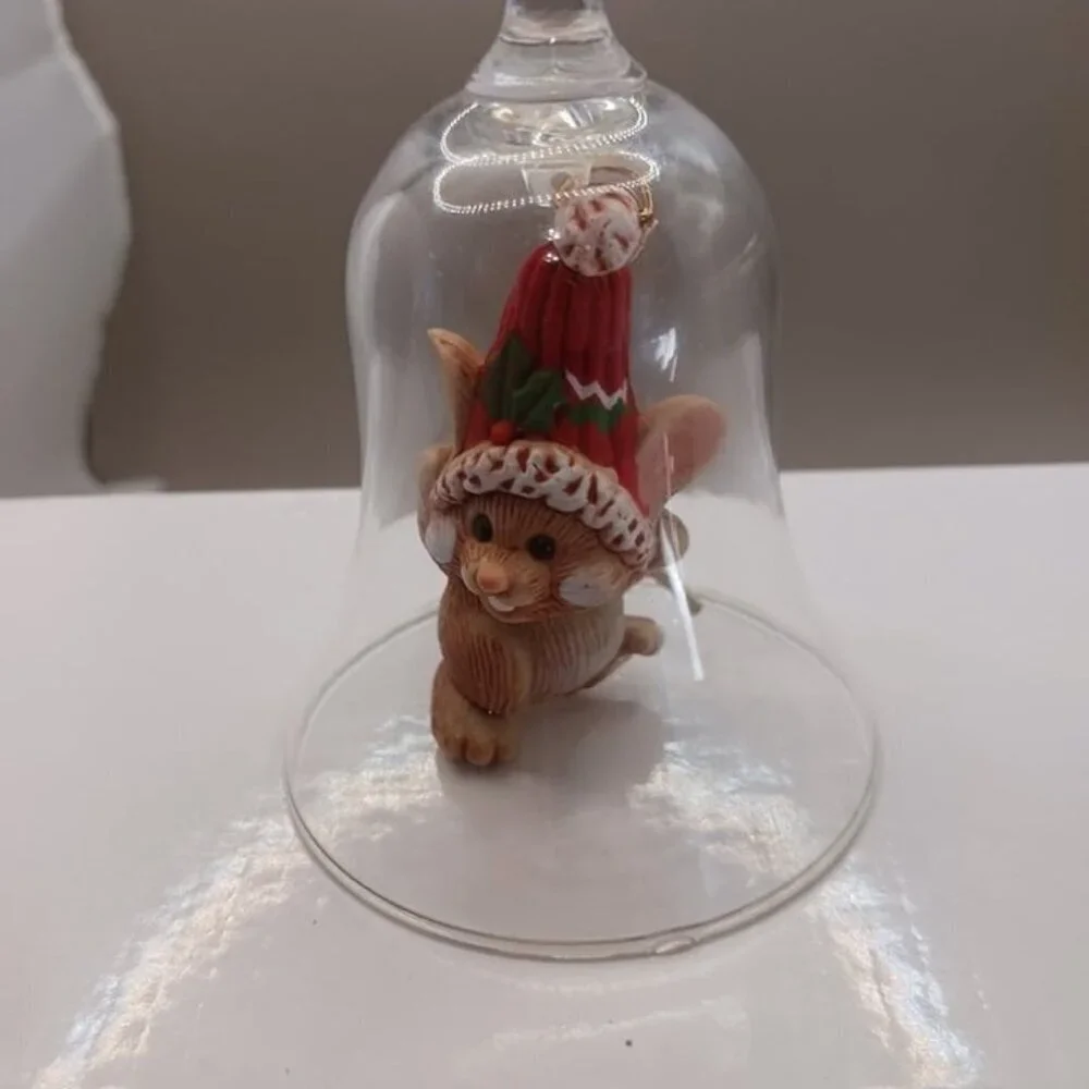 Hallmark vtg mouse in bell christmas ornament 1983